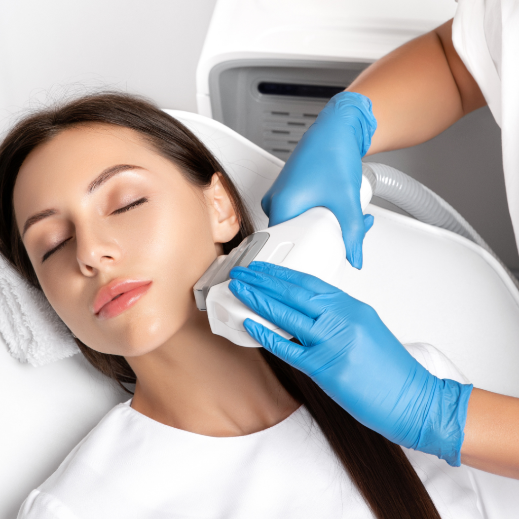 How Does It Work?
During IPL face treatments, laser light is passed through a handheld device that emits multiple wavelengths of pulsing light. This light penetrates into the skin, where it is converted to heat and used to target excess melanin in the skin, which can cause sunspots and blemishes.